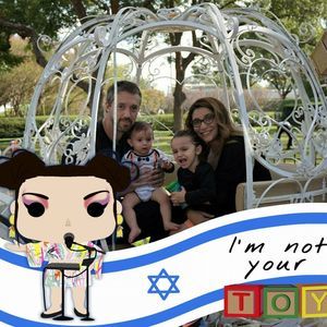 Meet your Posher, Sharona